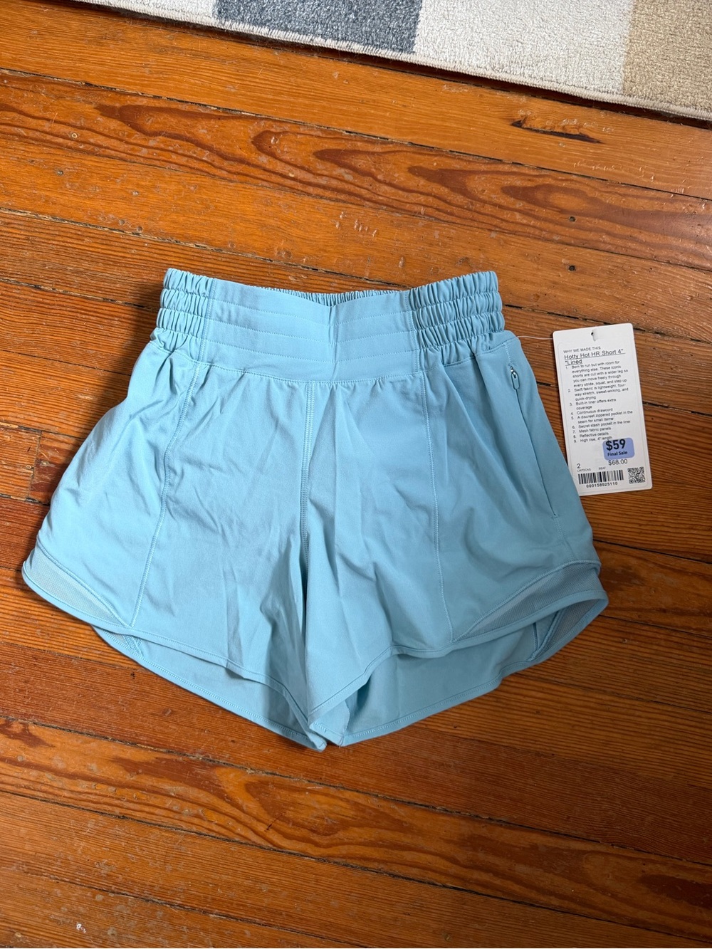 Lululemon Hotty hot 4” running shorts